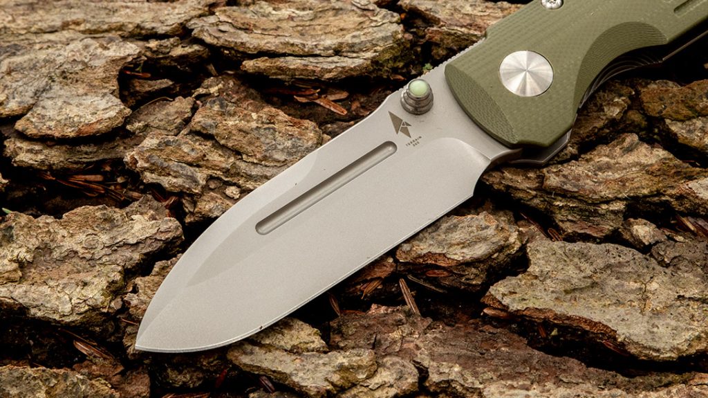 Where the Invictus-AT is really unique is in its blade construction, which is a proprietary dendritic cobalt super-alloy called Terravantium.