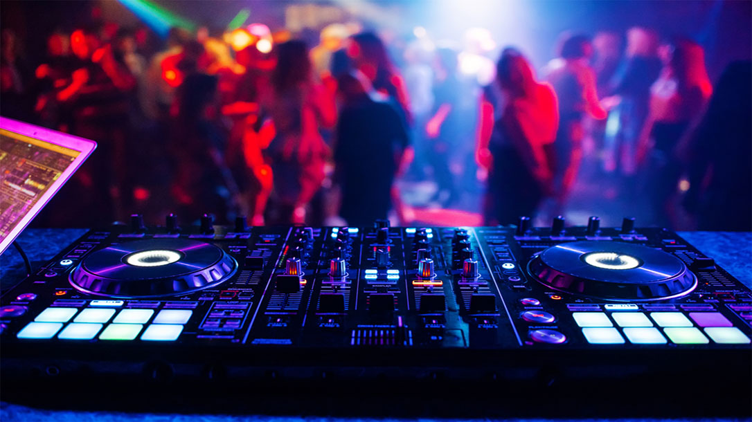 If you want to have the best New Years' Eve party this year, then you need to ensure you have the right music selections picked out.