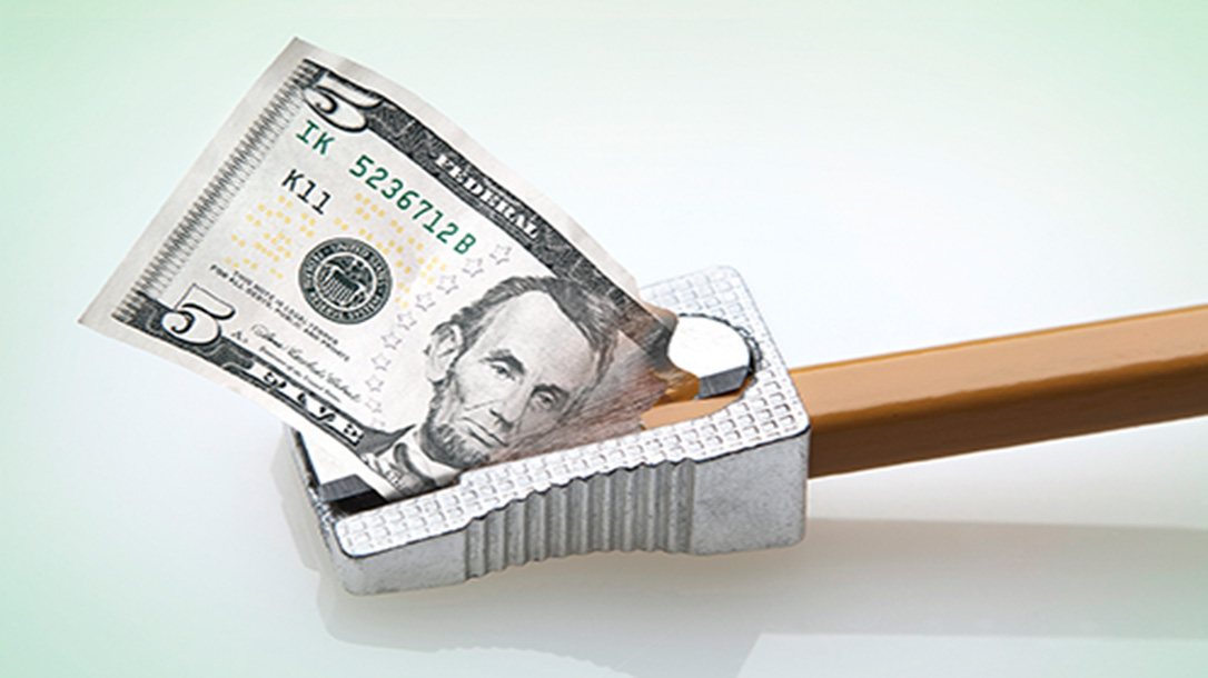 Avoiding holiday scams can be a whole lot easier if you know what red flags to look out for.