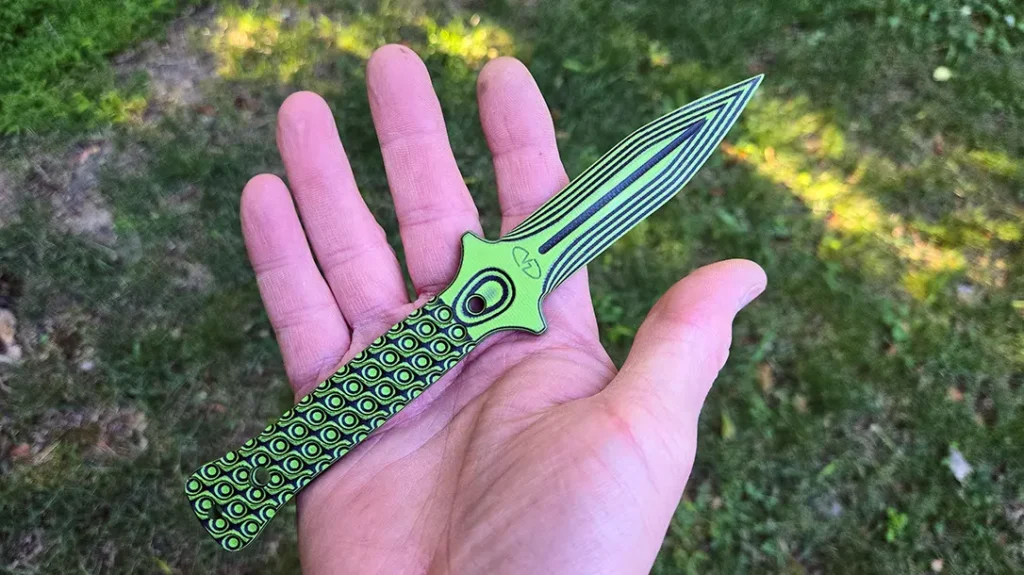 VZ Grips uses G-10 in its knives. 