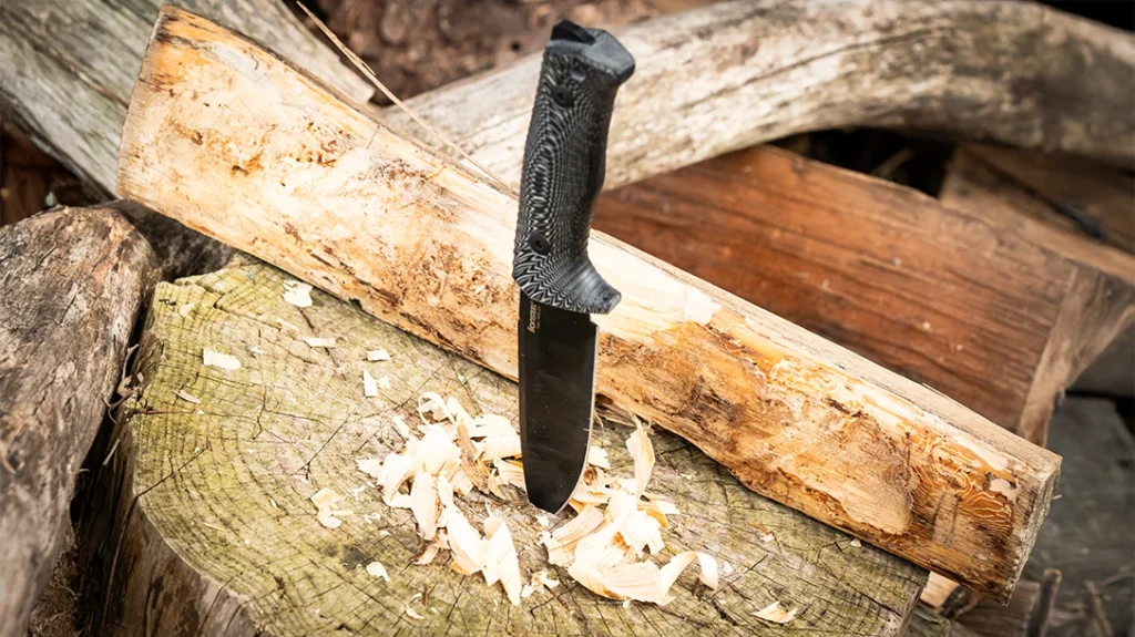 The LionSteel T5 positions itself as a premium option that justifies its cost through performance and design.
